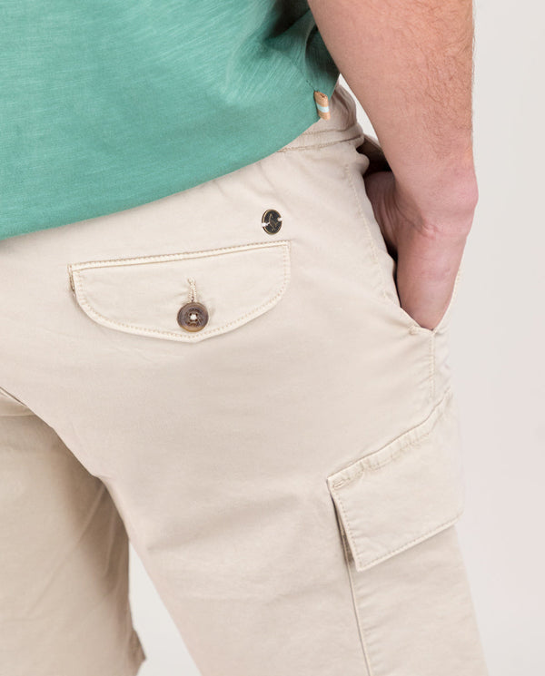 Bermuda Cargo Elástico Garment Dyed Beige