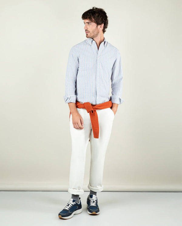 Camisa Oxford Celeste Perfil Rojo