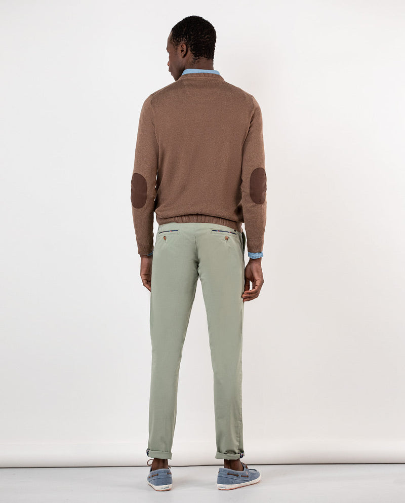 El Ganso | Jersey Cuello Pico Coderas Marrón para hombre.