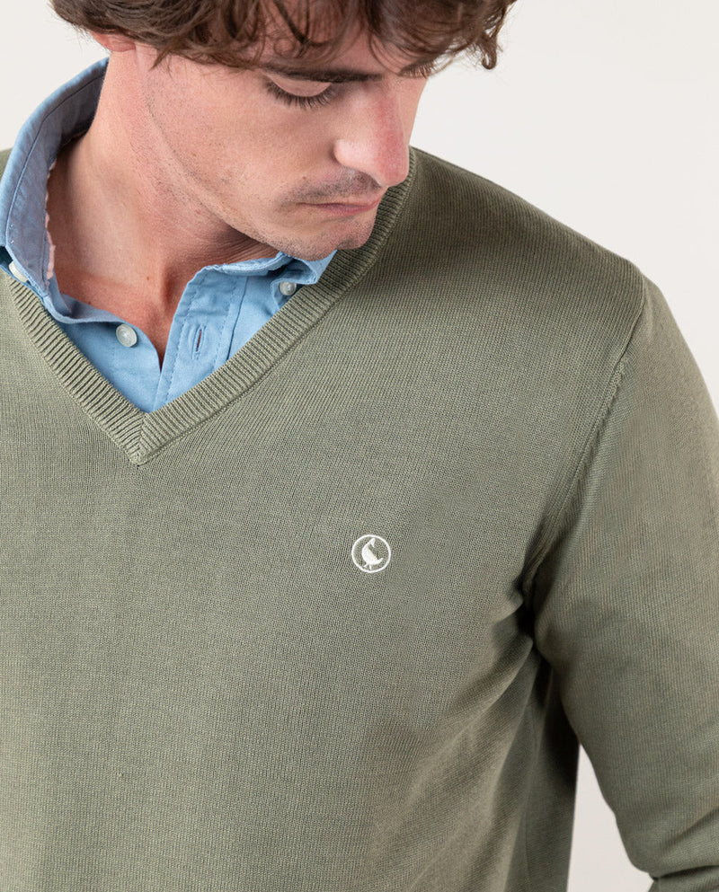Jersey Cuello Pico Garment Dyed Verde