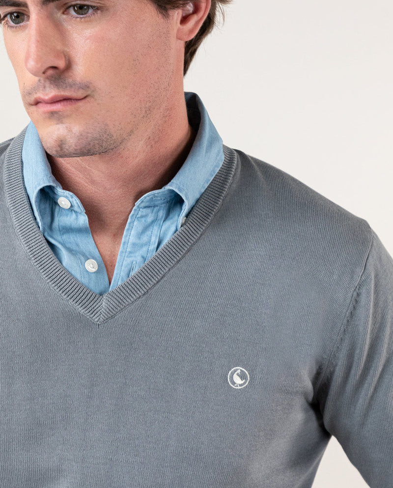Jersey Cuello Pico Garment Dyed Gris