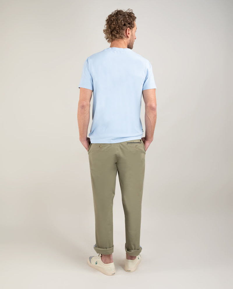 Camiseta Cuello Caja Garment Dyed Celeste