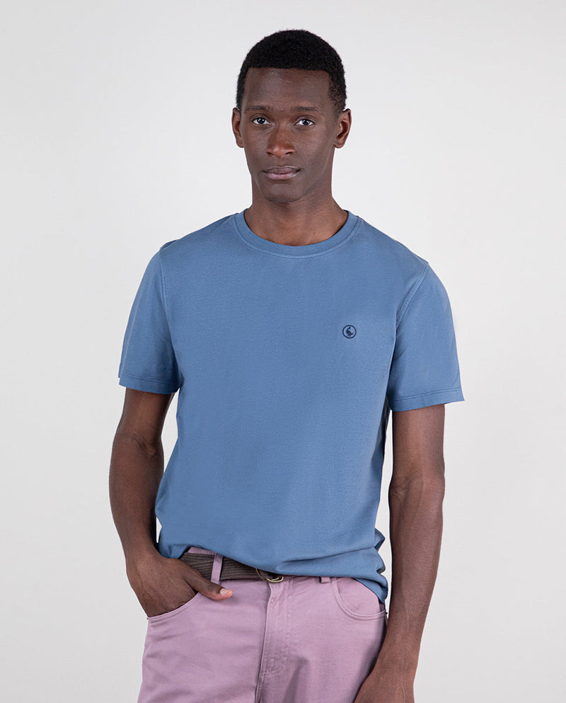 Camiseta Cuello Caja Garment Dyed Azul