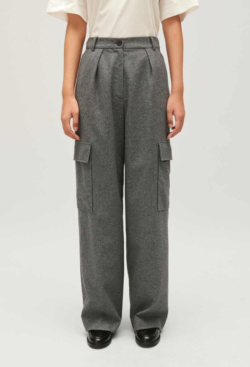 Claudie Pierlot | Pantalón cargo gris claro para mujer.