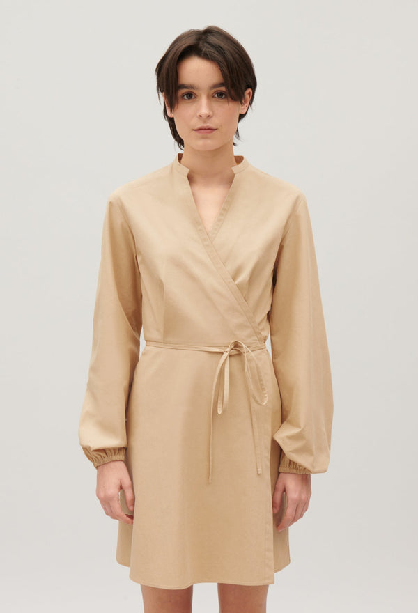 Claudie Pierlot | Vestido corto cruzado cuello mao para mujer.