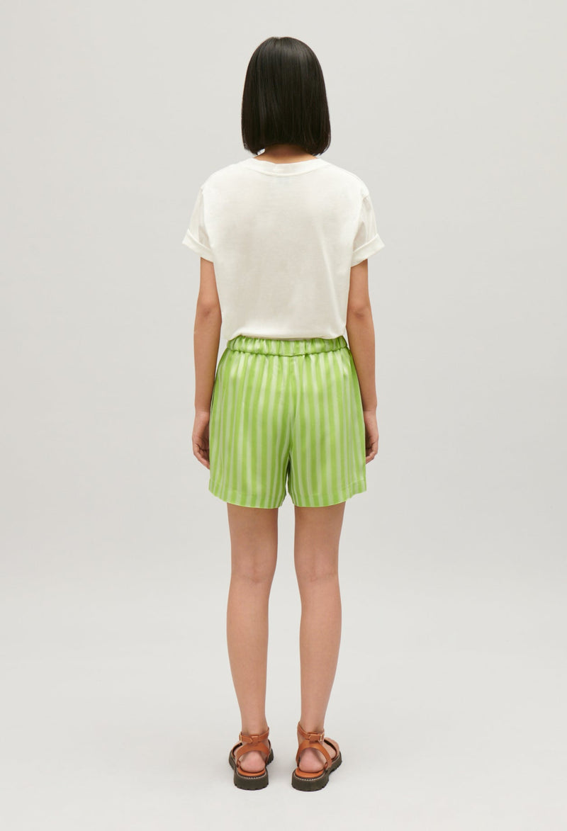 Shorts sueltos rayas matcha