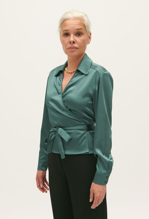 Blusa cruzada verde