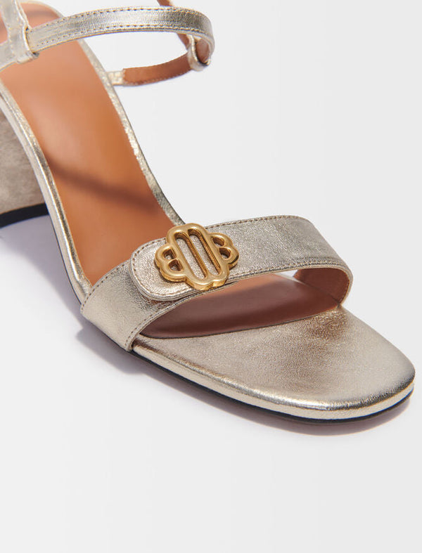 Sandalias con logotipo Clover