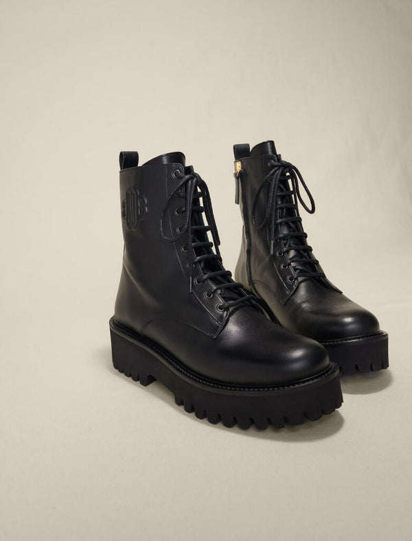 Botines negros de piel con cordones