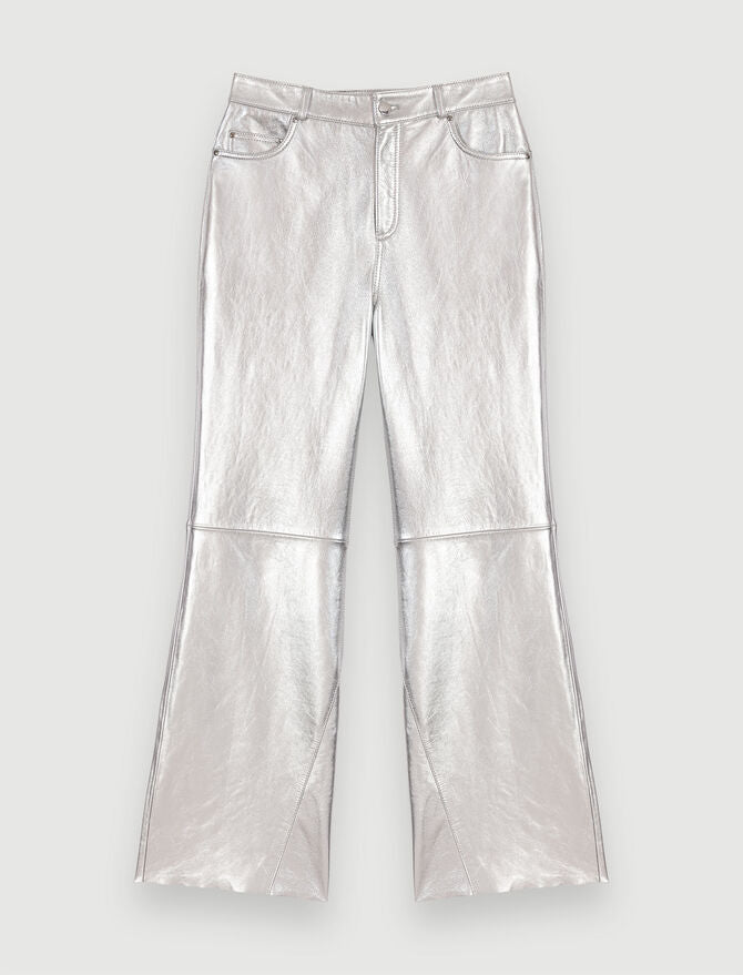 Pantalones de piel plateados