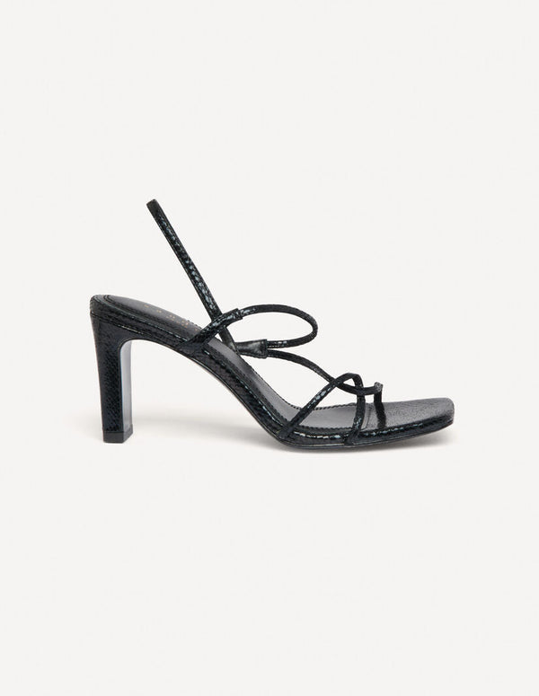 Sandalias con tiras finas