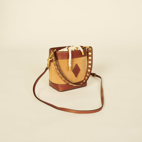 Bolso cubo de piel