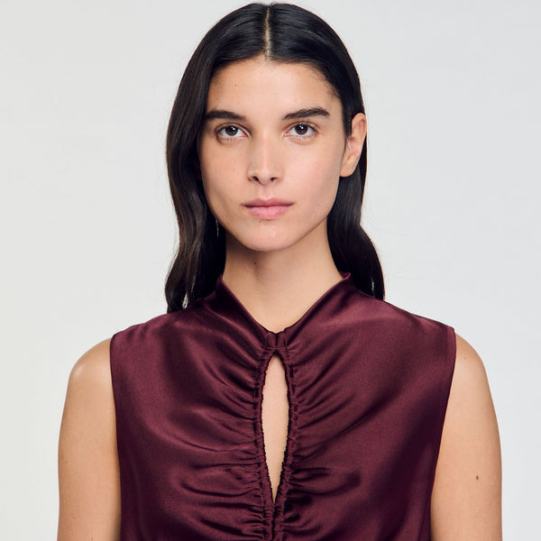 Vestido drapeado de raso