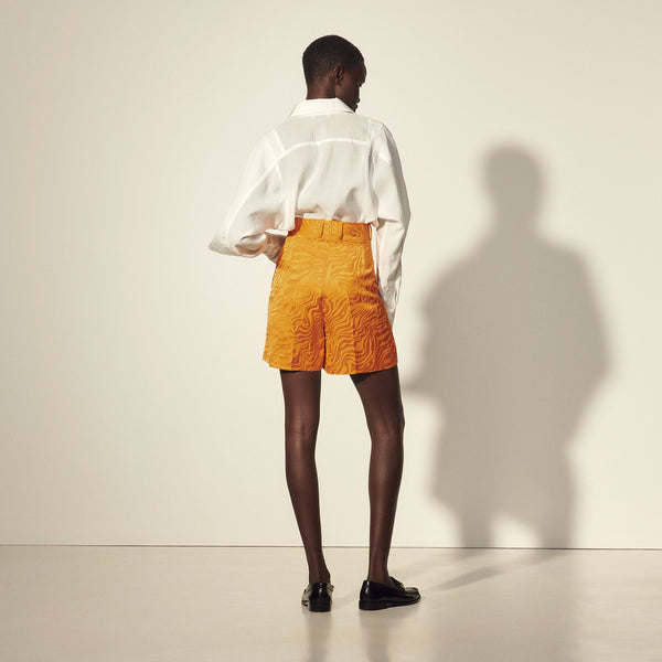 Shorts ancho de jacquard tono sobre tono