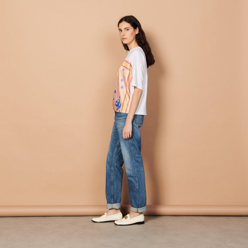 Camiseta con inserto estampado