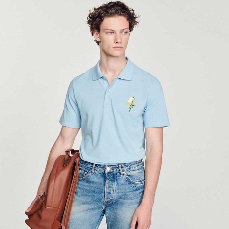 Polo de manga corta, bordado de lirios