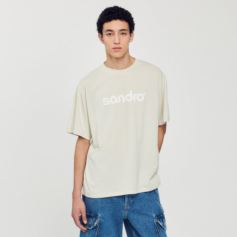 Camiseta oversize con logotipo