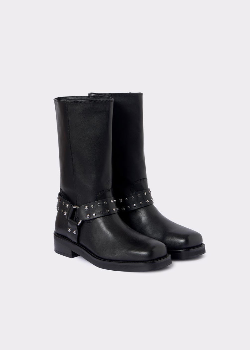 Bota biker tachas punta cuadrada piel