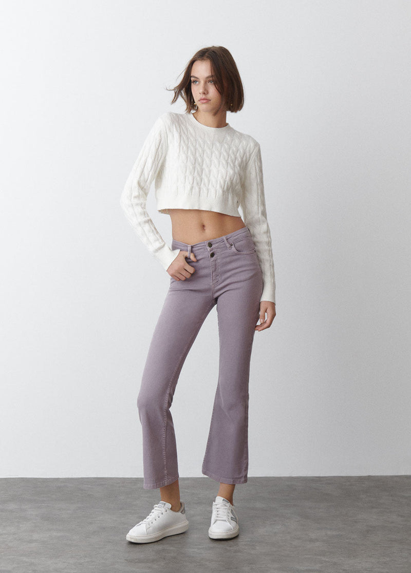 Pantalón cropped acampanado botones Lila