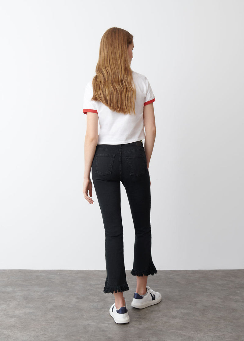 Pantalón bajo desflecado