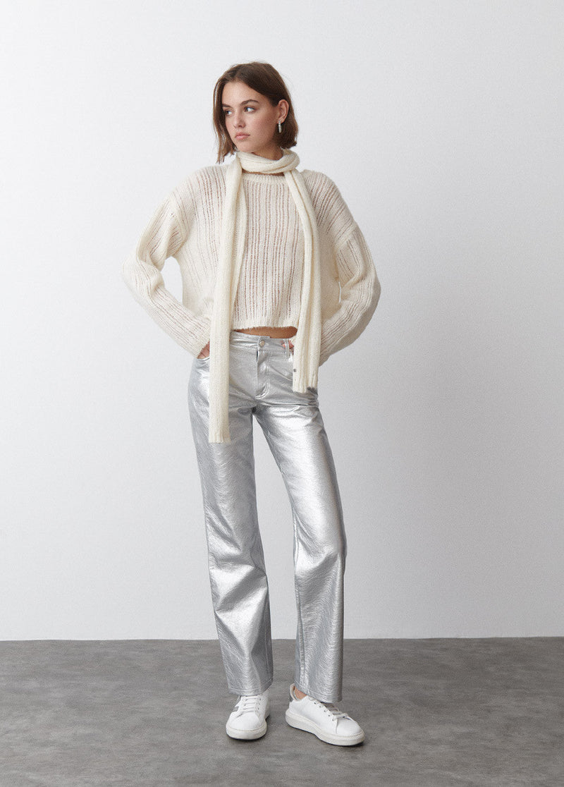 Pantalón metalizado efecto piel Plata