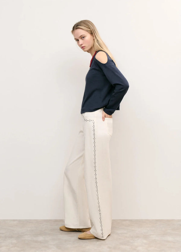 Pantalón tachas lateral