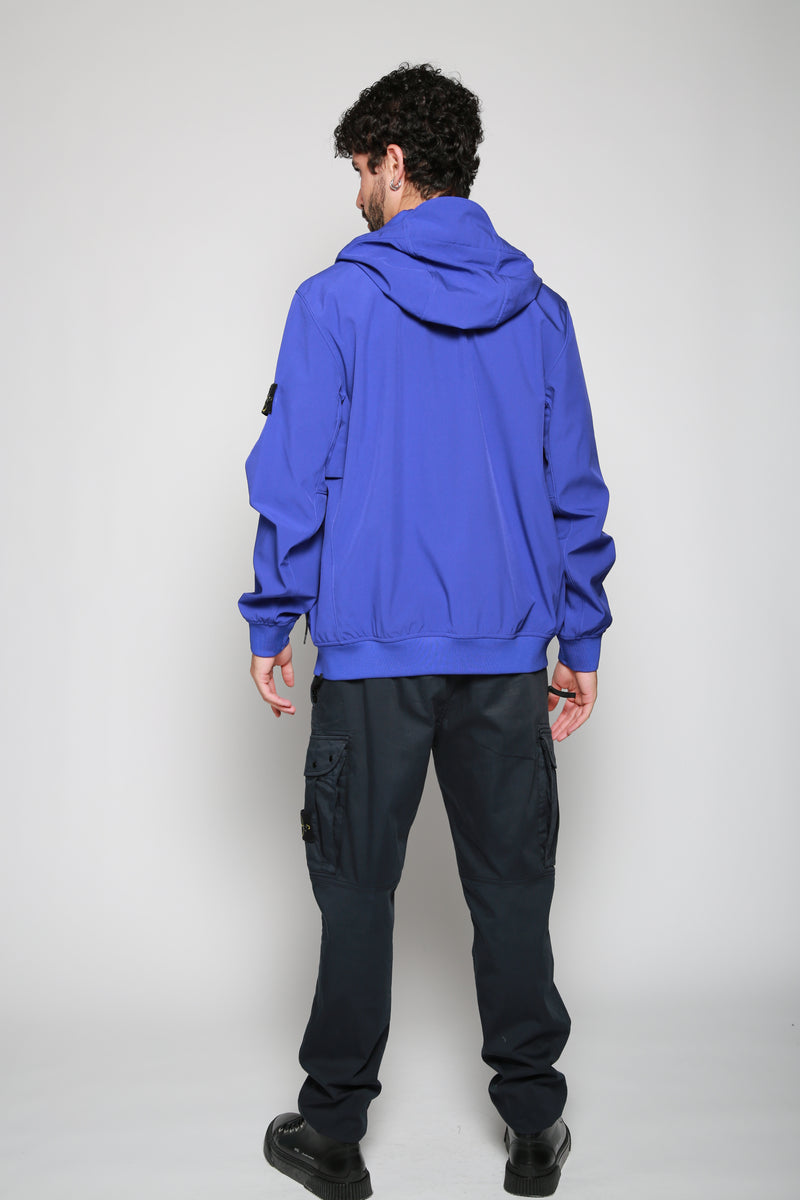 Stone Island | Chamarra Azul. 
