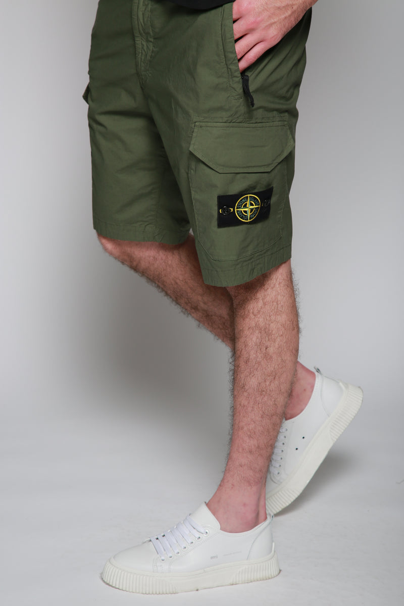 Stone Island | Shorts Verde. 
