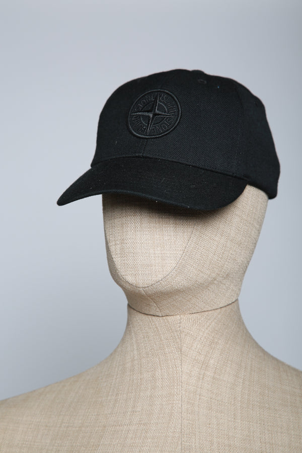 Stone Island | Gorra Negro. 