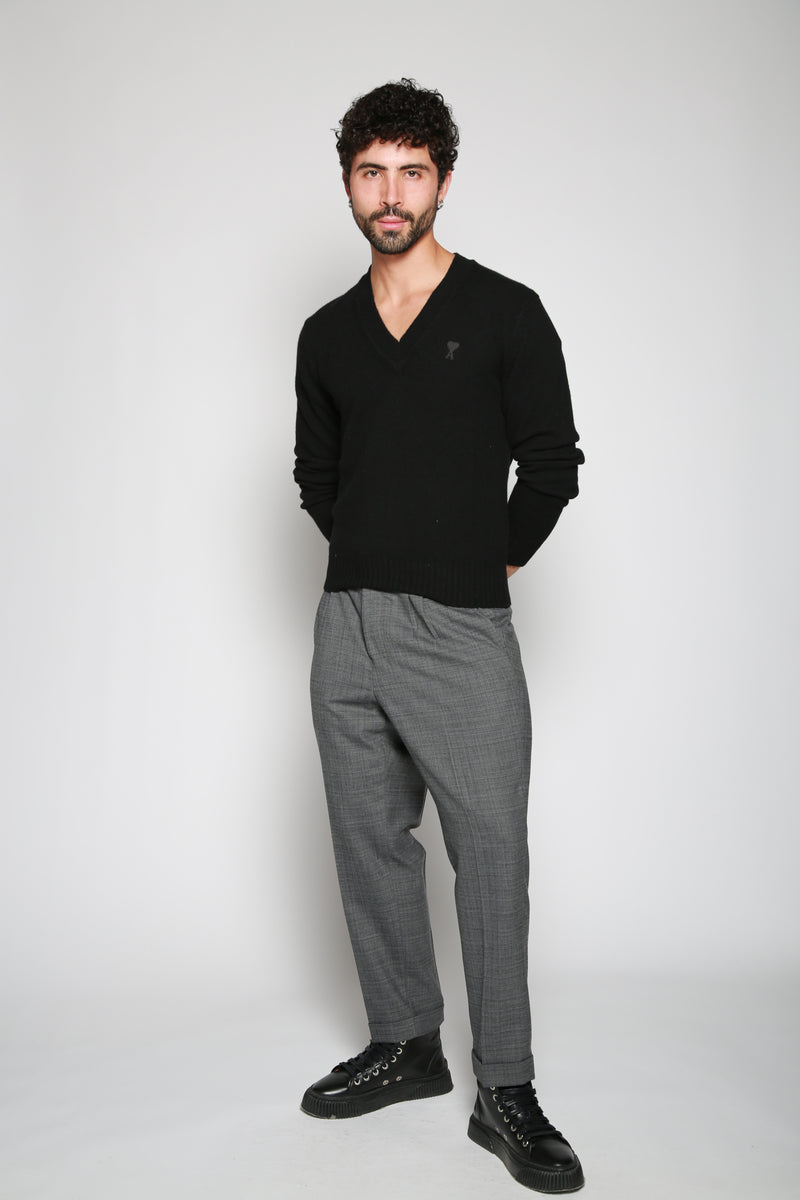Ami Paris | Sweater Tonal Small Vneck Negro. 