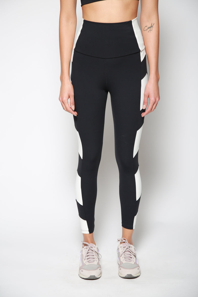 Leggings Single Arrow Negro