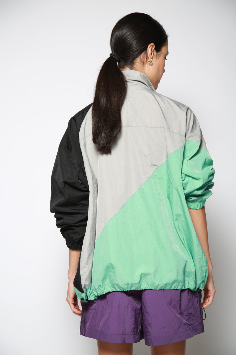 Chamarra Washed Nylon Gris