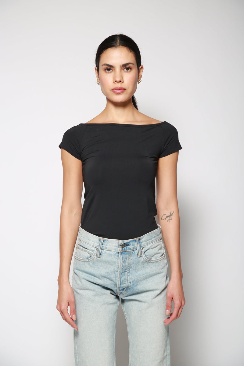 Playera Open Boat Neck Negro