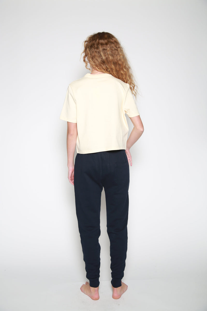 Playera Embroidery Boxy Marfil