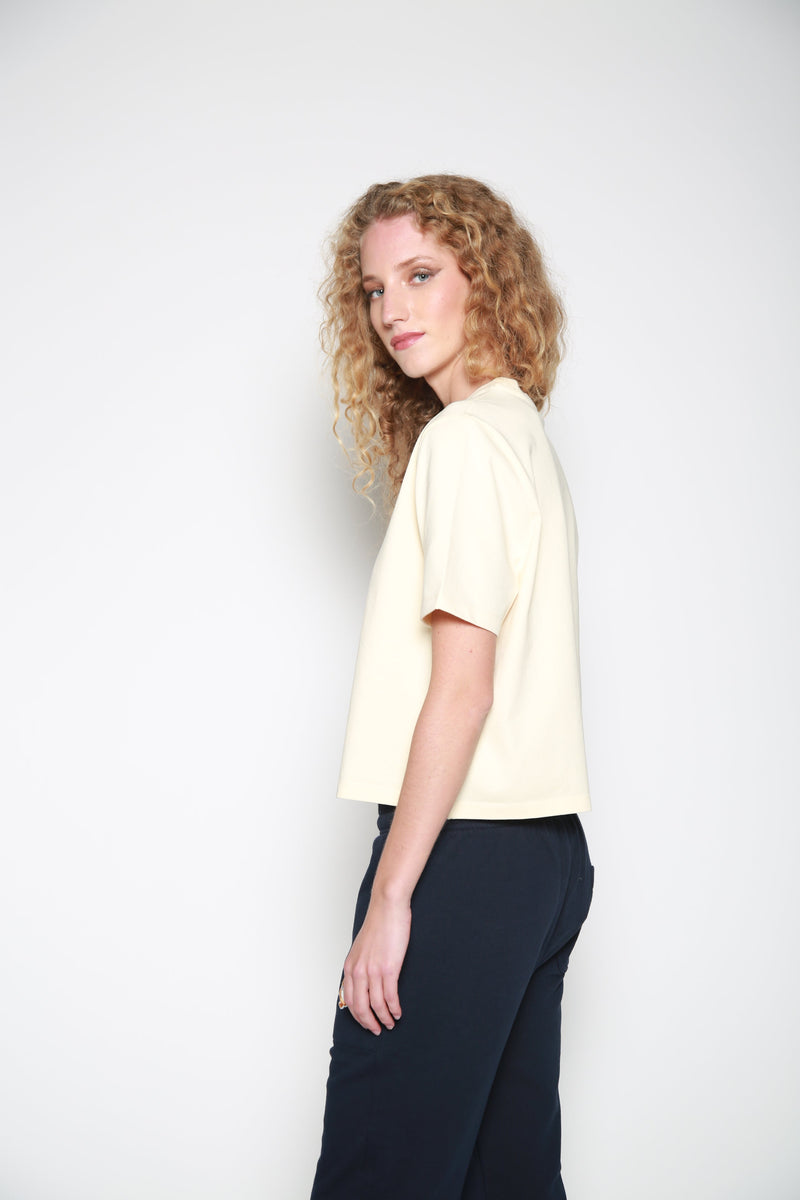 Playera Embroidery Boxy Marfil