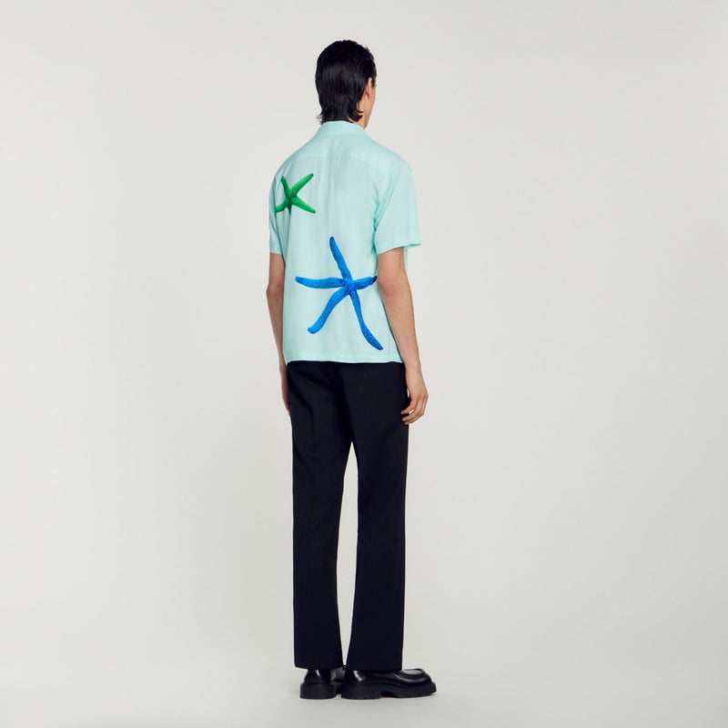Camisa con estampado de estrellas de mar